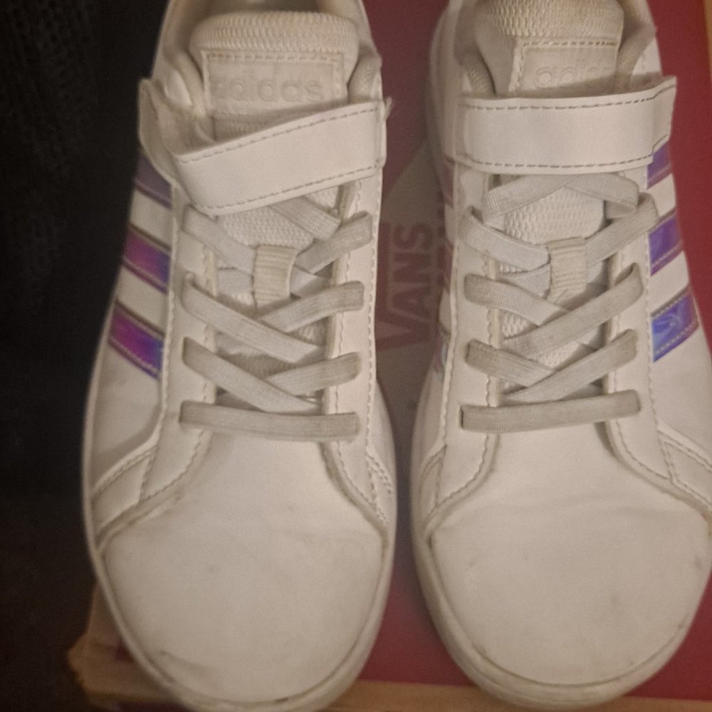 White Aradescent striped Adidas